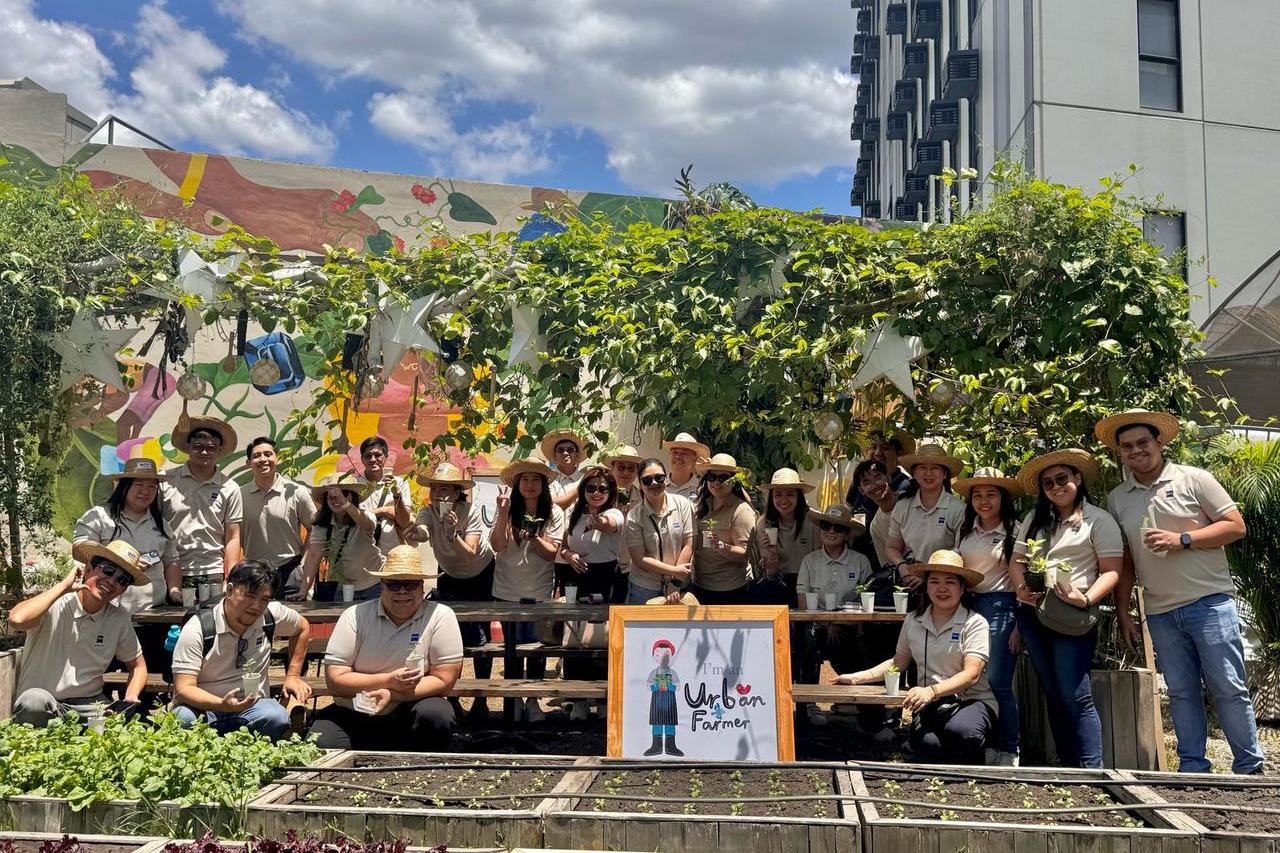 Employees of ZEISS Philippines on Earth Day 2025