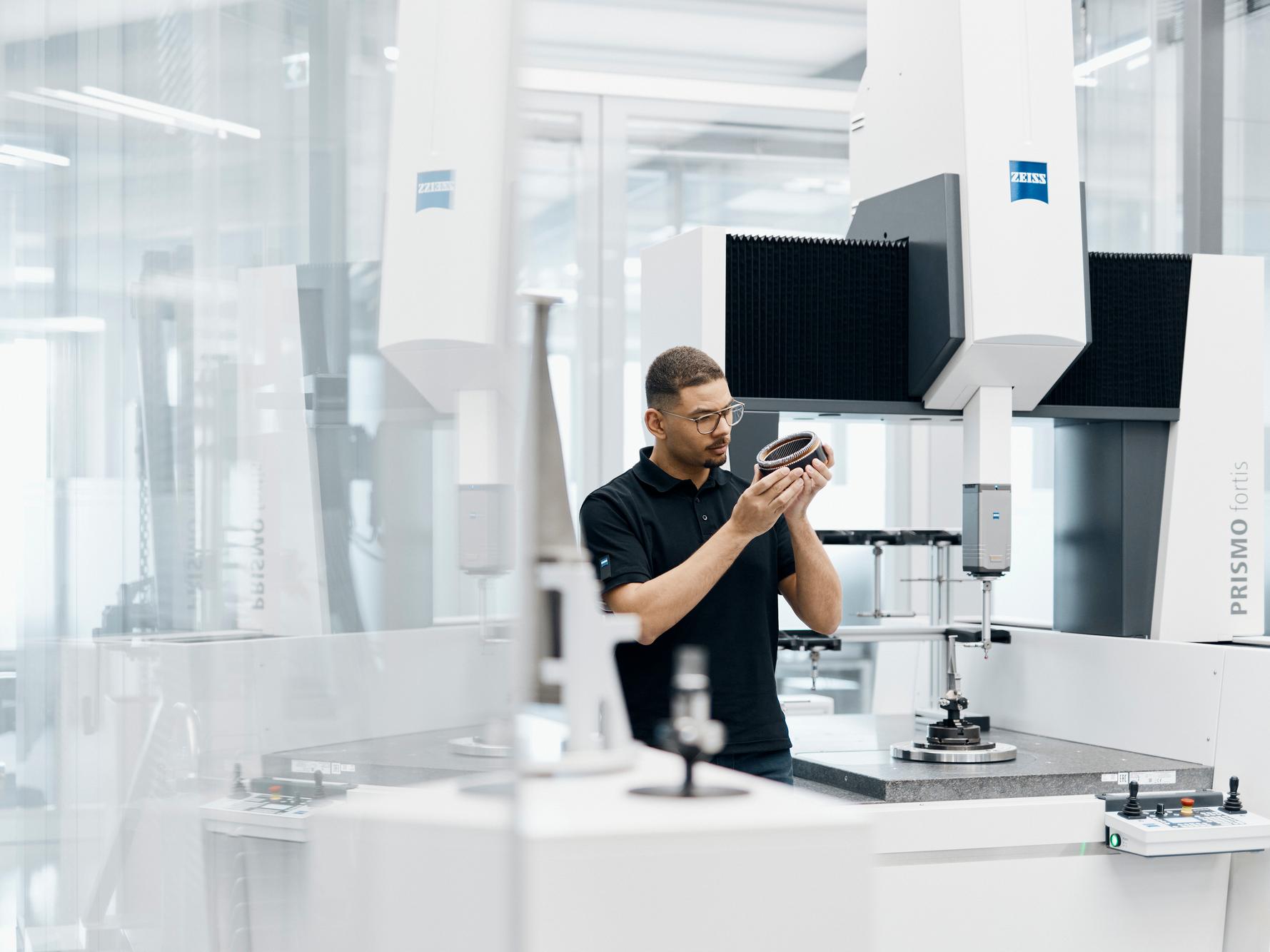  ZEISS PRISMO 12/18/10 fortis